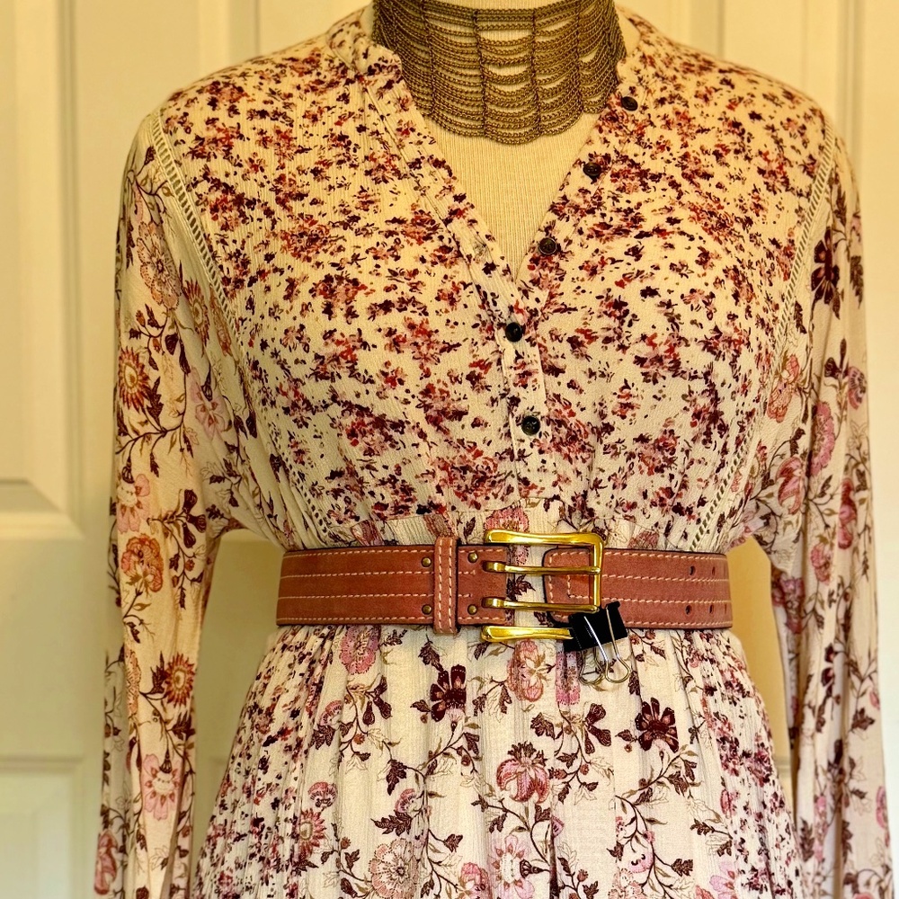 mauve pink suede leather chunky belt with gold buckle